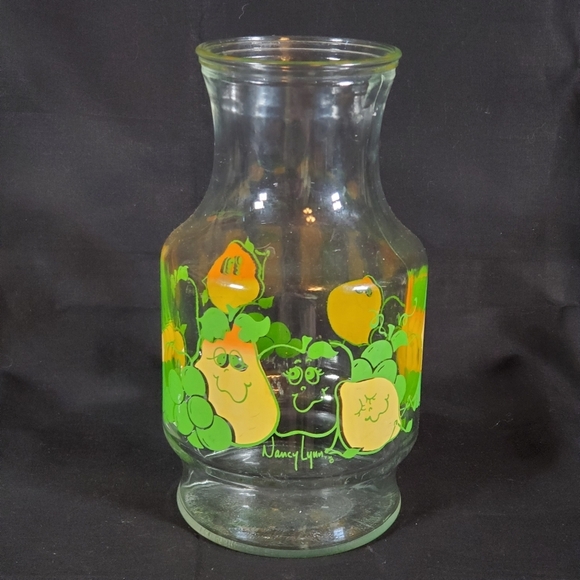 Nancy Lynn Juice Carafe - Picture 1 of 8